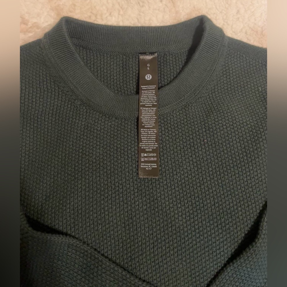 Lululemon crew neck